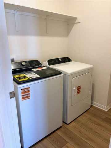 440 El Capitan LOOP, Dripping Springs, TX 78620