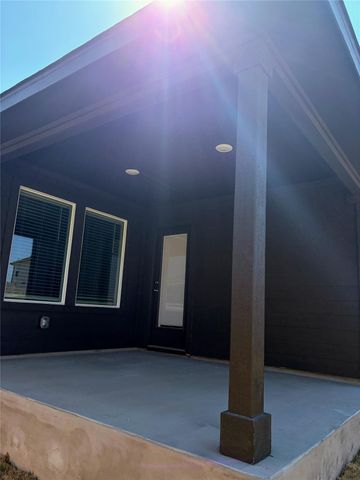 440 El Capitan LOOP, Dripping Springs, TX 78620