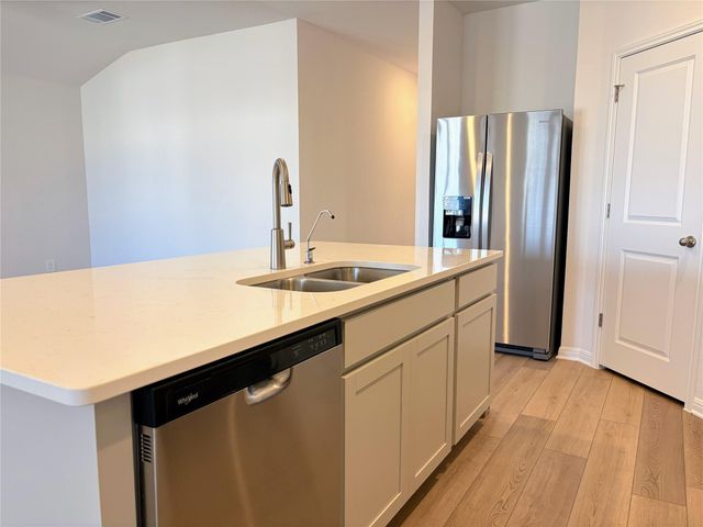 440 El Capitan LOOP, Dripping Springs, TX 78620