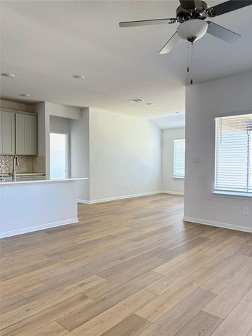 440 El Capitan LOOP, Dripping Springs, TX 78620