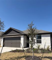 440 El Capitan LOOP, Dripping Springs, TX 78620