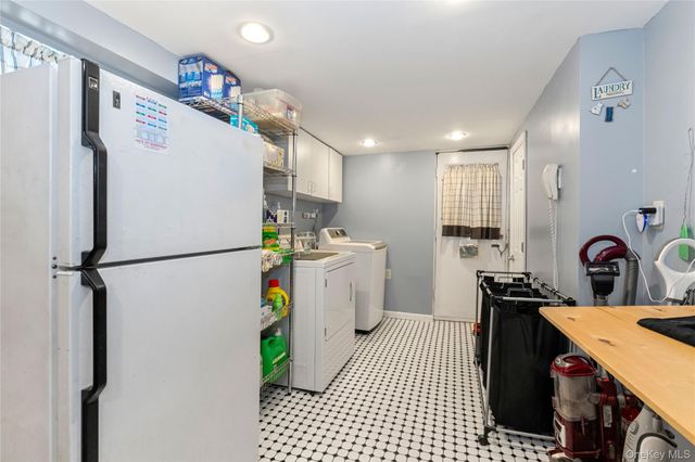 7520 60th Place, Ridgewood, NY 11385