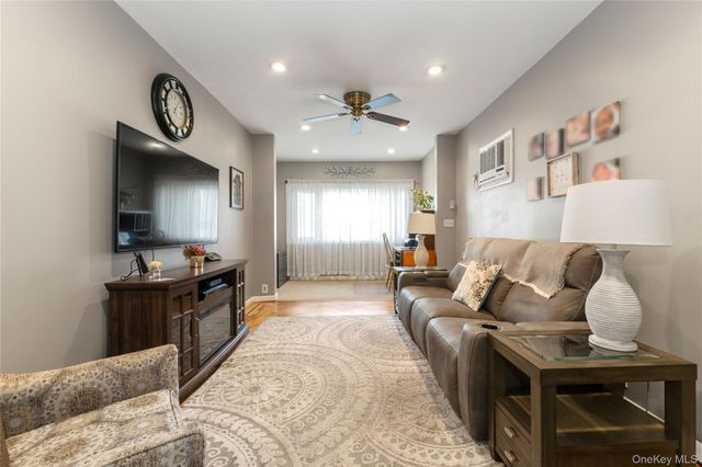7520 60th Place, Ridgewood, NY 11385