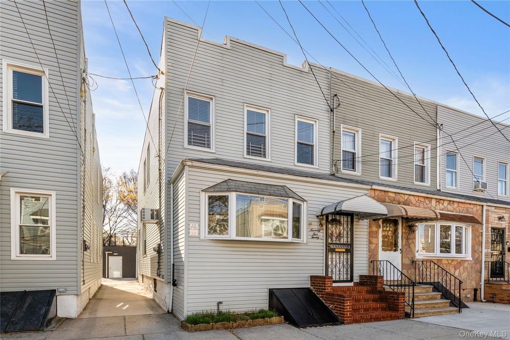 7520 60th Place, Ridgewood, NY 11385