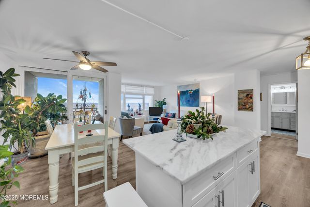 1 Scenic Drive PH 11, Highlands, NJ 07732