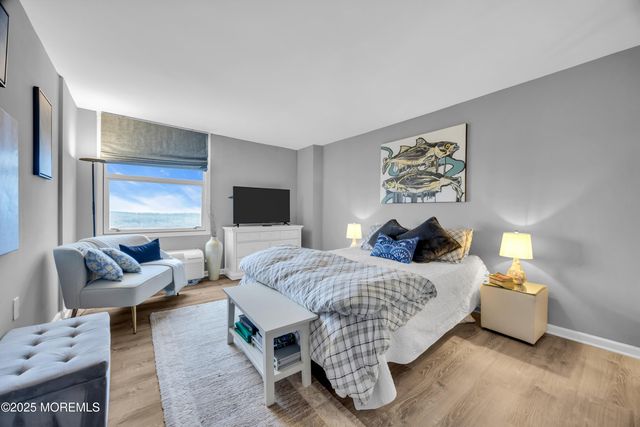 1 Scenic Drive PH 11, Highlands, NJ 07732