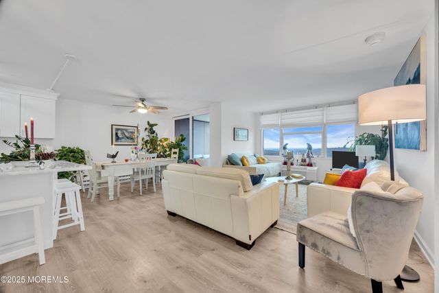 1 Scenic Drive PH 11, Highlands, NJ 07732