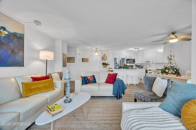 1 Scenic Drive PH 11, Highlands, NJ 07732