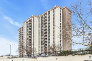 1 Scenic Drive PH 11, Highlands, NJ 07732