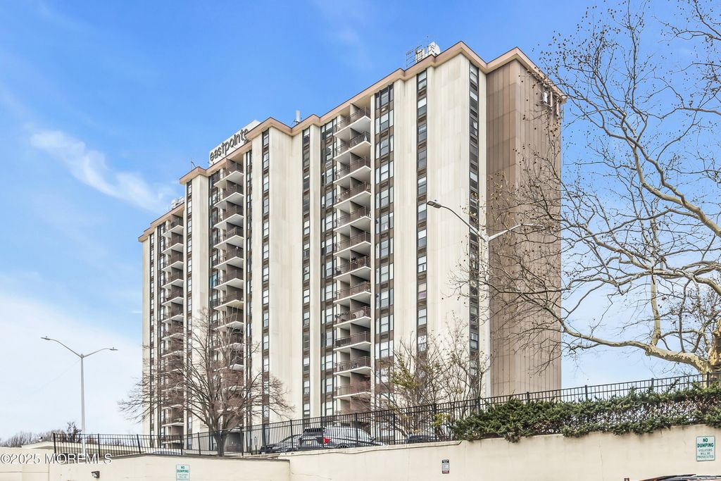 1 Scenic Drive PH 11, Highlands, NJ 07732