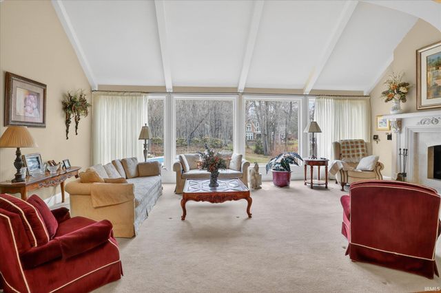 50555 Country Knolls Drive, Granger, IN 46530