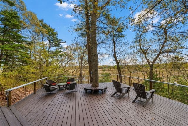 156 Duck Hill Rd, Duxbury, MA 02332