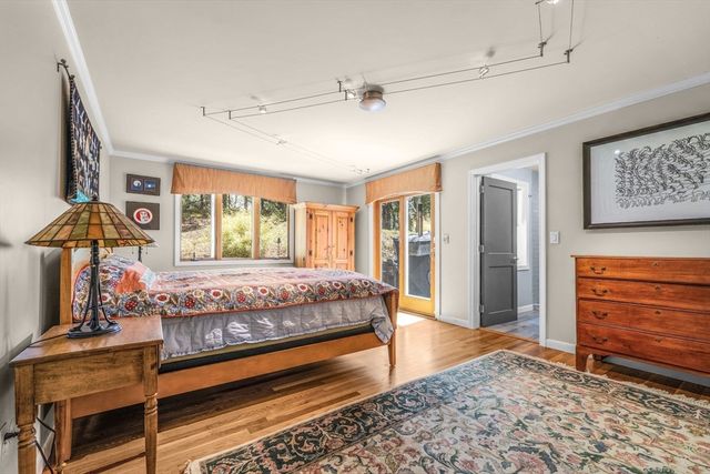 156 Duck Hill Rd, Duxbury, MA 02332