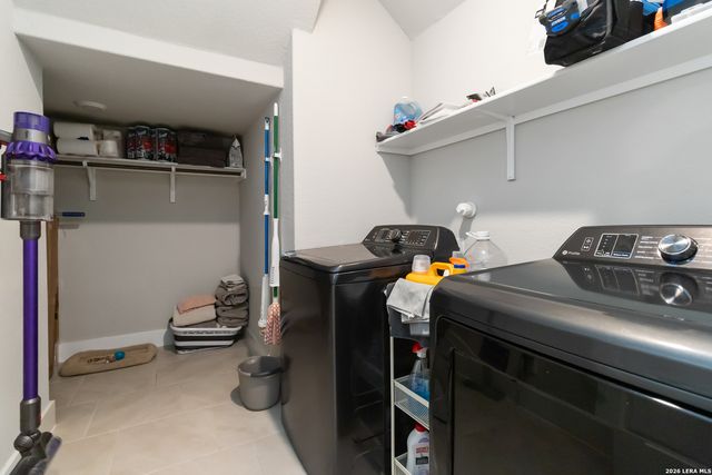 5006 Gem Parkway, San Antonio, TX 78266