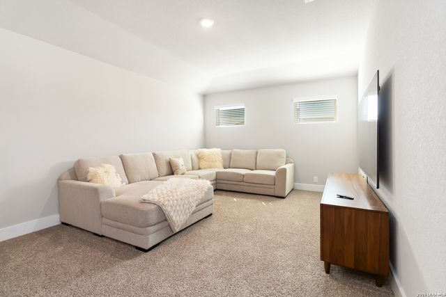 5006 Gem Parkway, San Antonio, TX 78266