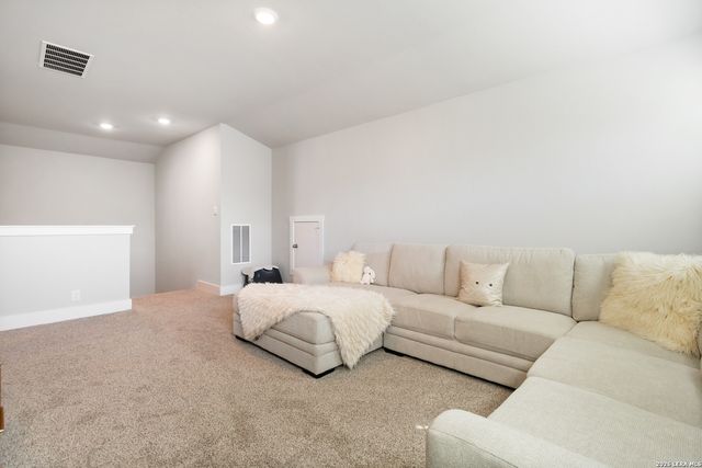 5006 Gem Parkway, San Antonio, TX 78266