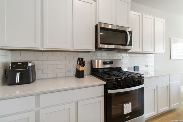 5006 Gem Parkway, San Antonio, TX 78266