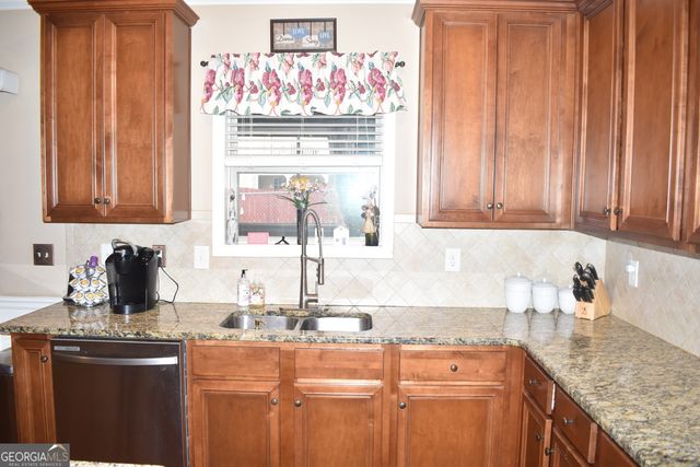 3853 Locksley Trail, Douglasville, GA 30135