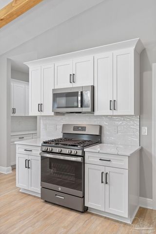 1420 Madelyn Woods Dr, Pensacola, FL 32506