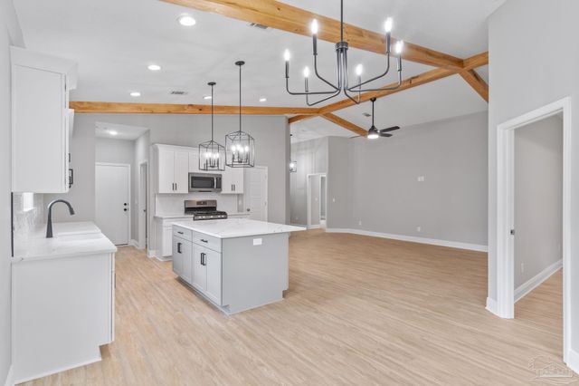 1420 Madelyn Woods Dr, Pensacola, FL 32506