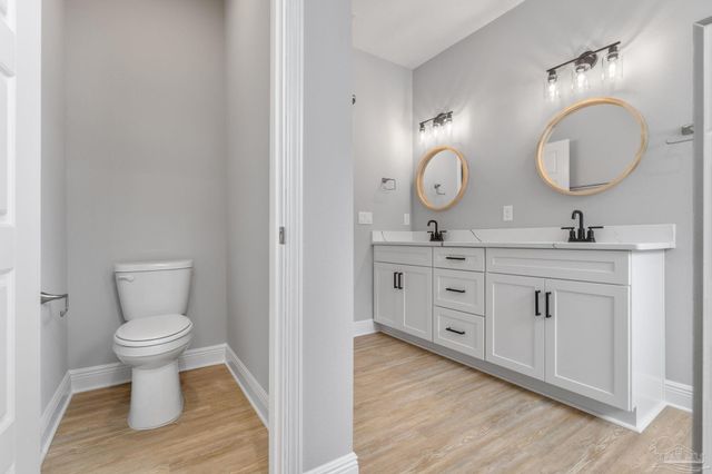 1420 Madelyn Woods Dr, Pensacola, FL 32506