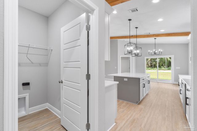 1420 Madelyn Woods Dr, Pensacola, FL 32506