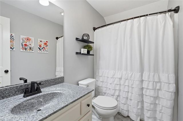 11450 Yecker Avenue, Kansas City, KS 66109
