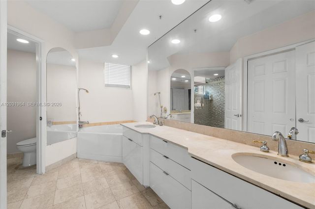 3370 Hidden Bay Drive 1205, Aventura, FL 33180