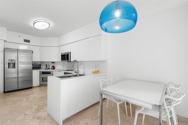 3370 Hidden Bay Drive 1205, Aventura, FL 33180