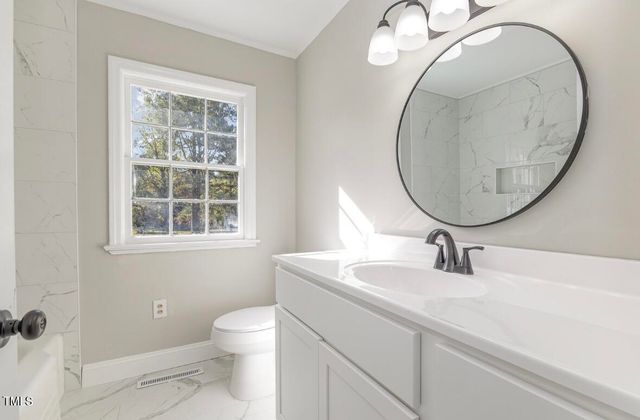 203 W Stewart Street, Coats, NC 27521