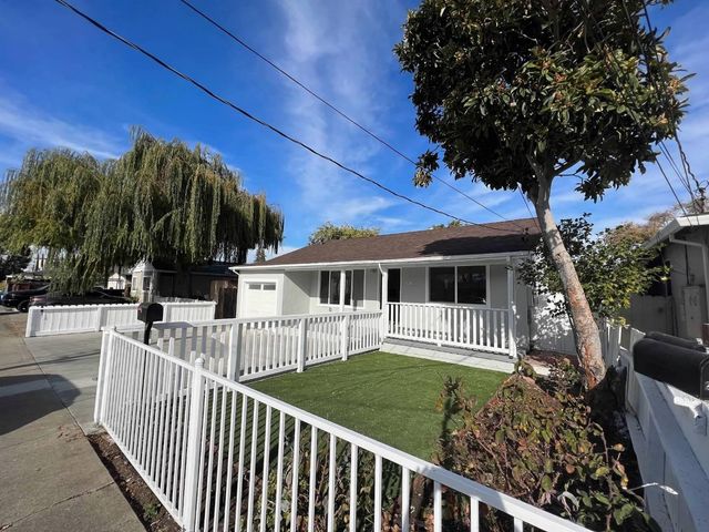 2921 Calvin Avenue, Redwood City, CA 94063