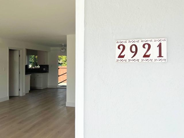 2921 Calvin Avenue, Redwood City, CA 94063