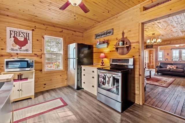 W6182 Lakeview Drive, Markesan, WI 53946