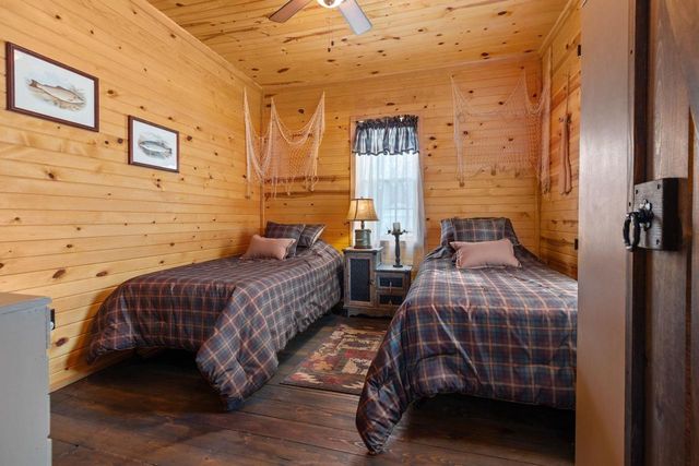 W6182 Lakeview Drive, Markesan, WI 53946