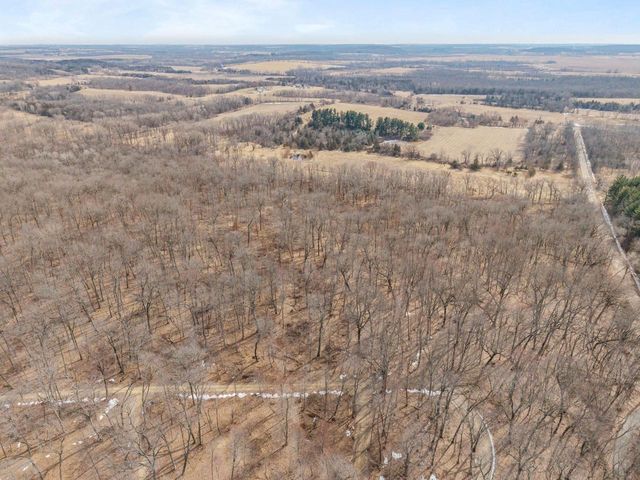 W6182 Lakeview Drive, Markesan, WI 53946