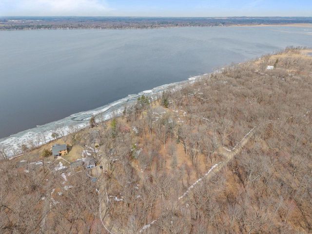 W6182 Lakeview Drive, Markesan, WI 53946