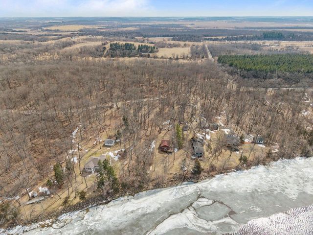 W6182 Lakeview Drive, Markesan, WI 53946