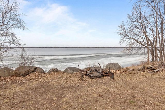 W6182 Lakeview Drive, Markesan, WI 53946