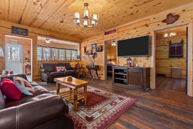 W6182 Lakeview Drive, Markesan, WI 53946