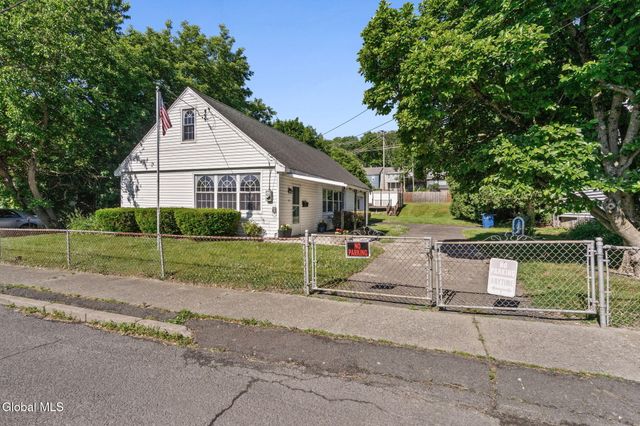 34 Lansing Street, Cohoes, NY 12047