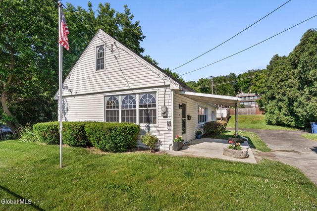 34 Lansing Street, Cohoes, NY 12047