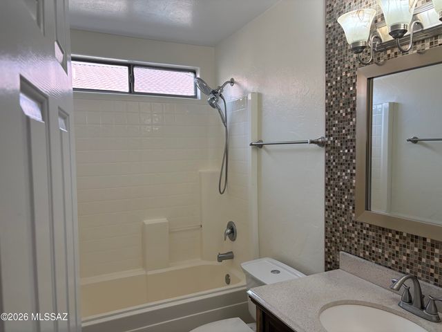 4931 N Sabino Gulch Court, Tucson, AZ 85750