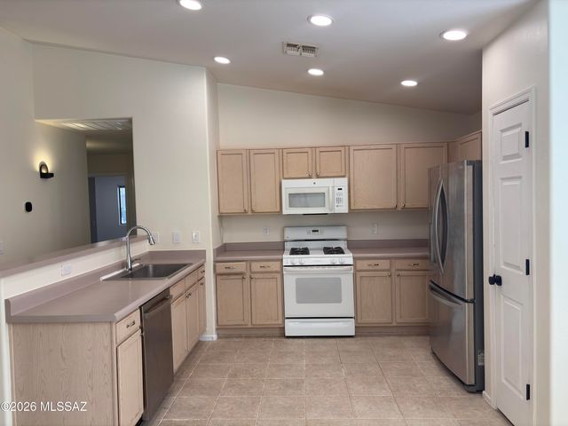 4931 N Sabino Gulch Court, Tucson, AZ 85750