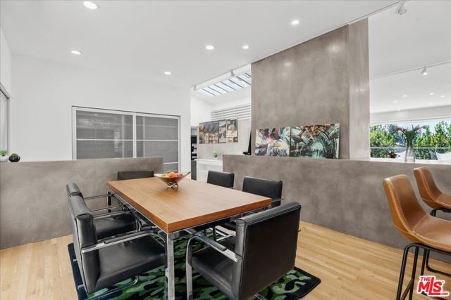 3567 Woodcliff Road, Los Angeles, CA 91403
