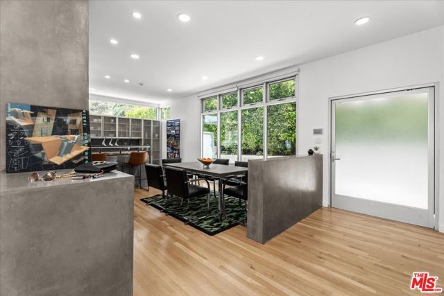 3567 Woodcliff Road, Los Angeles, CA 91403