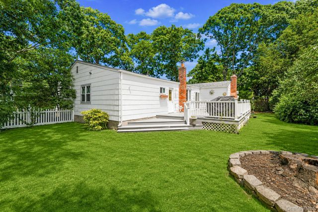 220 Terry Boulevard, Holbrook, NY 11741