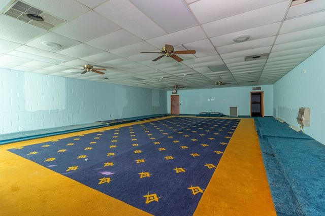 221 N 3rd Avenue, Chatsworth, GA 30705