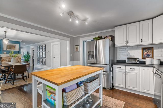 2152 Forrest Place NW, Atlanta, GA 30318