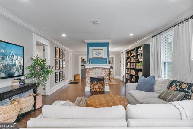 2152 Forrest Place NW, Atlanta, GA 30318