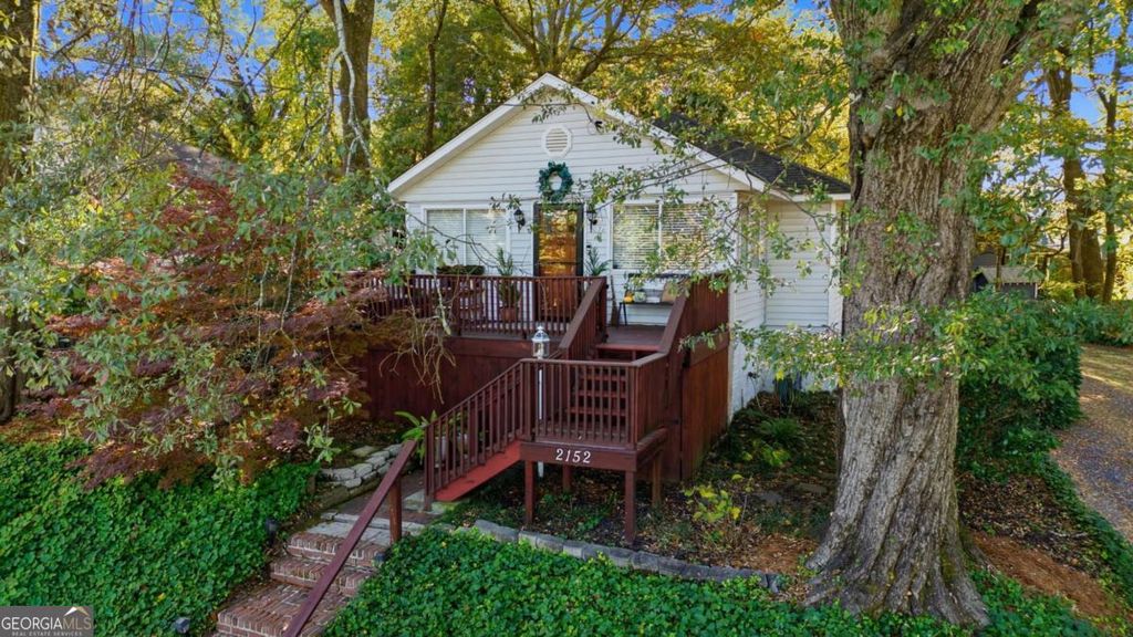 2152 Forrest Place NW, Atlanta, GA 30318